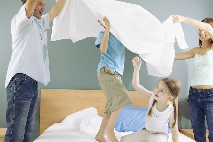 kids doing chores