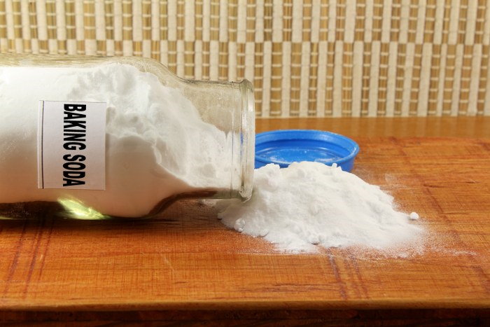 bathroom cleaning with baking soda