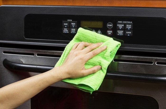 kitchen cleaning