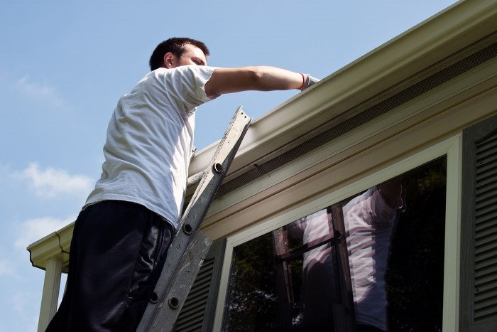 DIY gutter clean