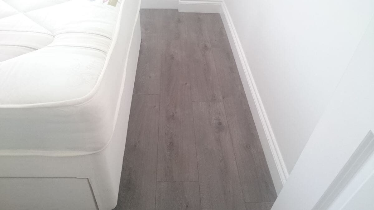 E14 clean floor Limehouse