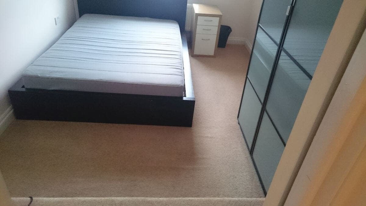 mattress cleaning service in Crouch End